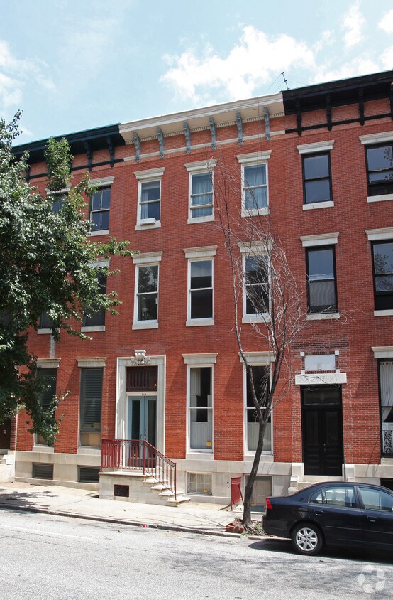Primary Photo - 919 St Paul St