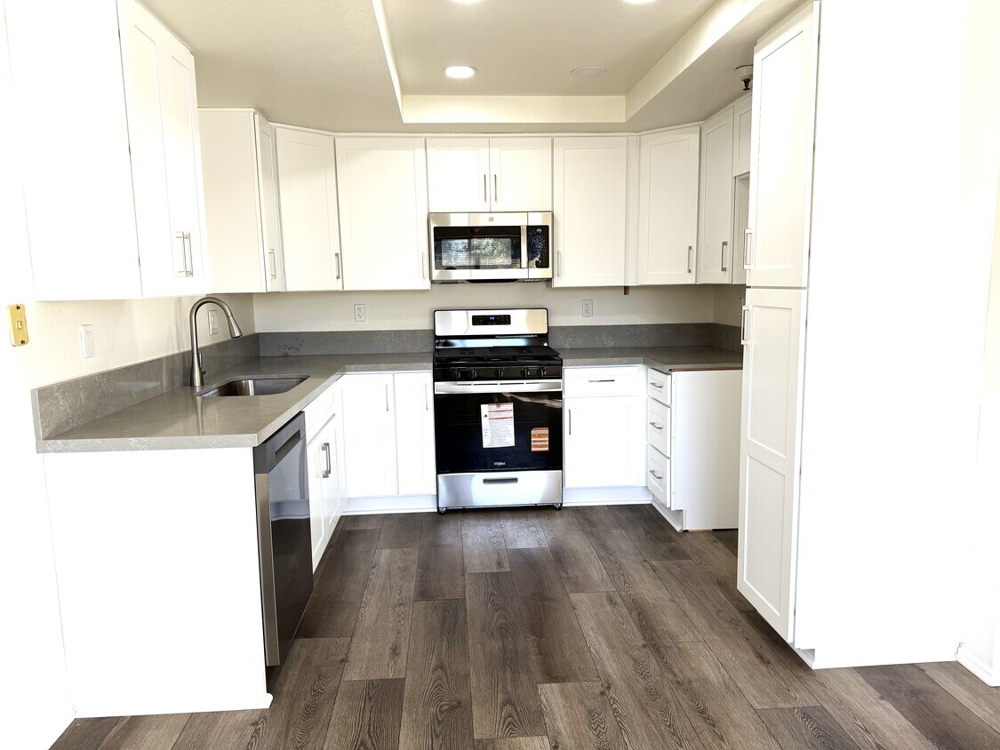 Foto principal - 10636 Chestnut St