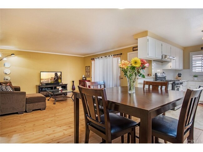 Foto del edificio - 4151 Hathaway Ave