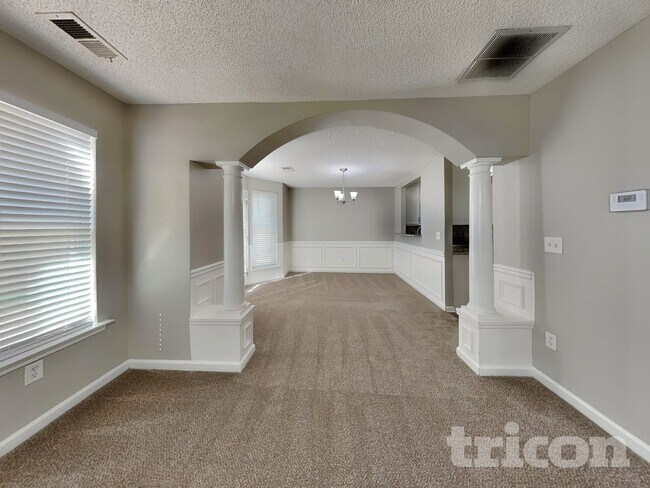 Foto del edificio - 111 Darbys Run Way