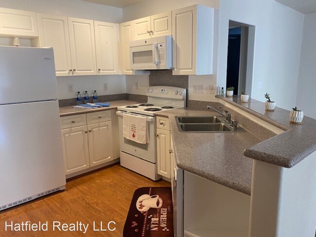 Building Photo - 3 br, 2 bath House - 87-1024 Kaihoolulu St...