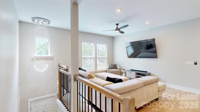Building Photo - 3804 Sky Haven Dr