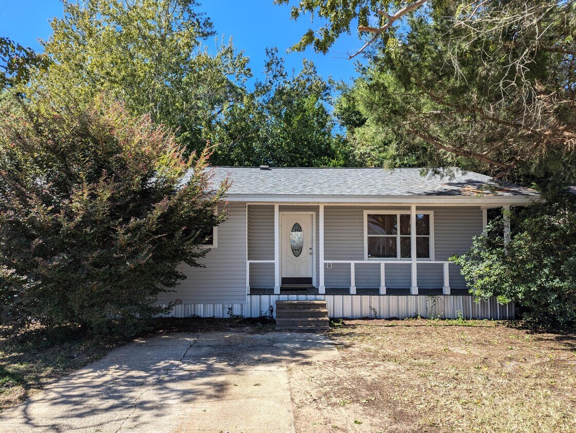 Primary Photo - 30 Cascabellas St