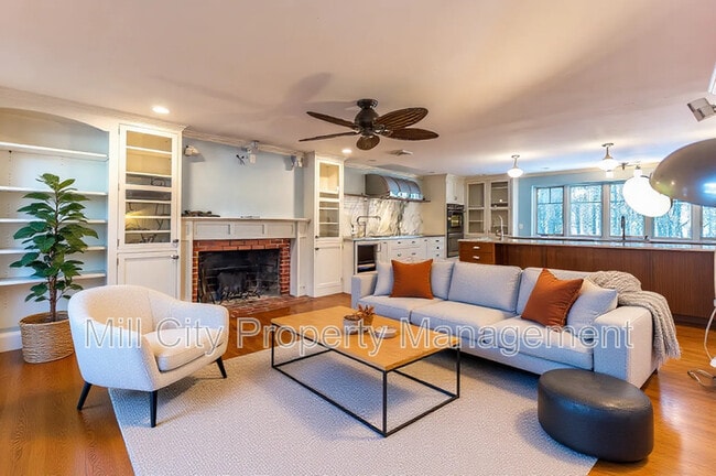 Photo - 24 Copeland Dr House