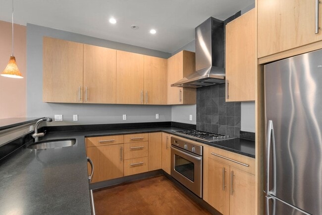 Building Photo - 36 A St