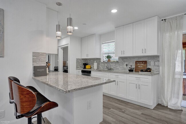 Foto del edificio - 3 br, 2 bath House - 4111 Southwest 18th C...