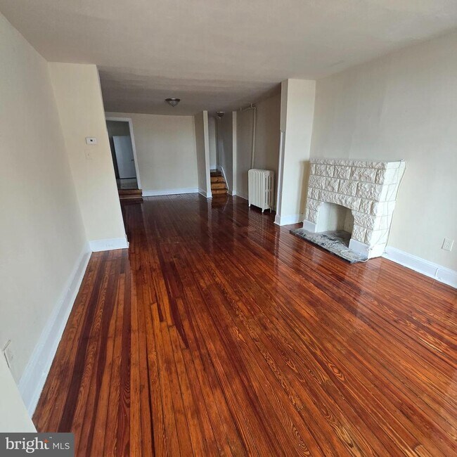 Building Photo - 4672 Stenton Ave