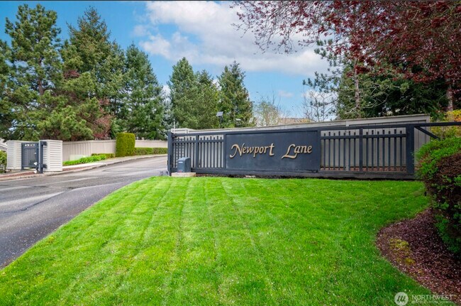 Foto del edificio - 4802 Nassau Ave NE