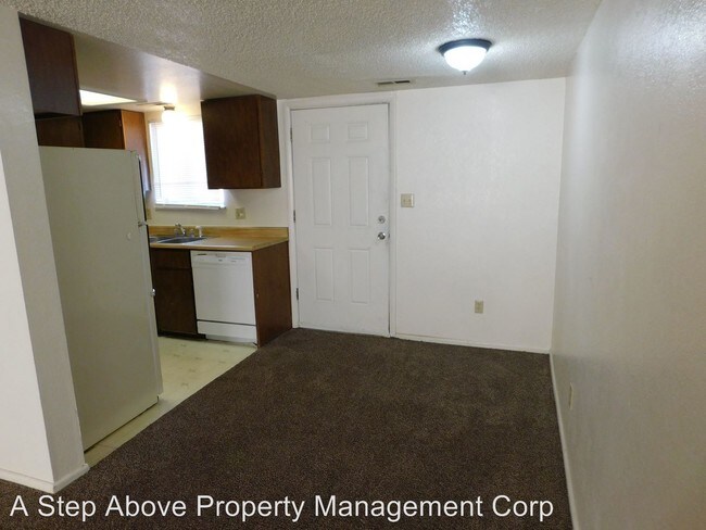 Building Photo - 2910 Dawn Dr