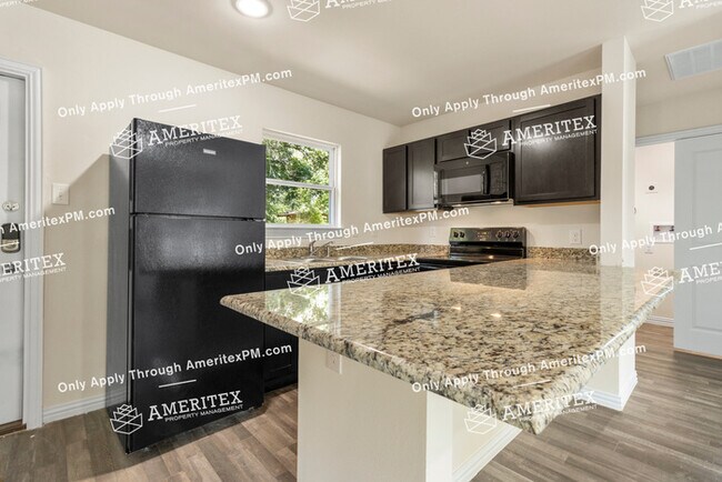 Foto del edificio - 844 SW 34th St