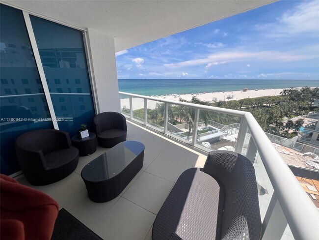Foto del edificio - 3801 Collins Ave