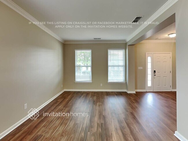 Foto del edificio - 7014 Pine Cone Ln
