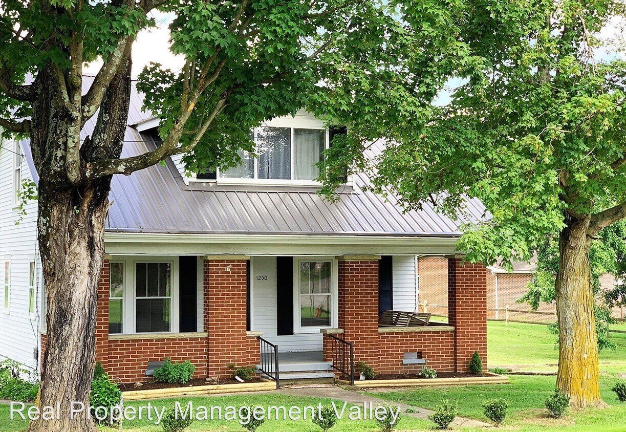 Primary Photo - 3 br, 2 bath House - 1250 Charleys Creek Road