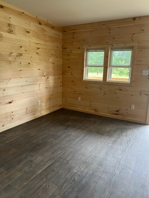 Building Photo - 191 Redbud Trl