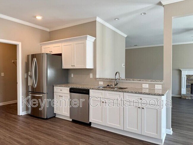 Foto del edificio - 6826 Dharma Lp