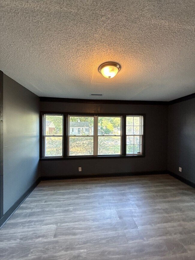 Foto del edificio - Fully Renovated 3BR Home in East Memphis – Section 8 Welcome