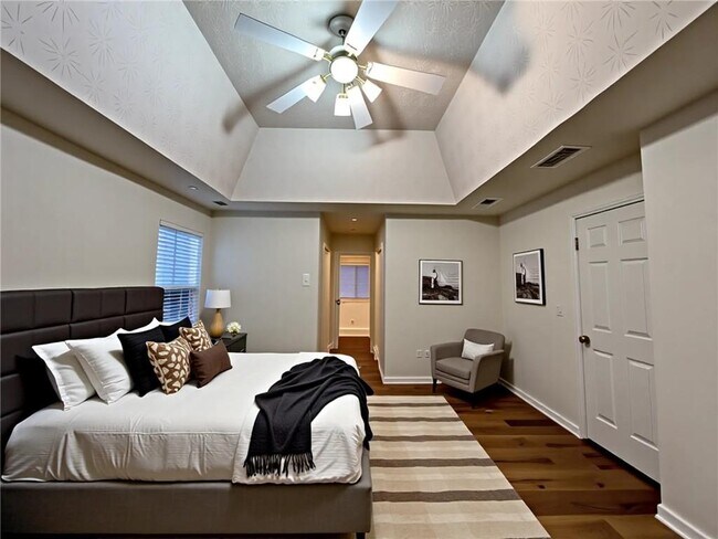 Foto del edificio - 3780 Crescent Walk Ln NE