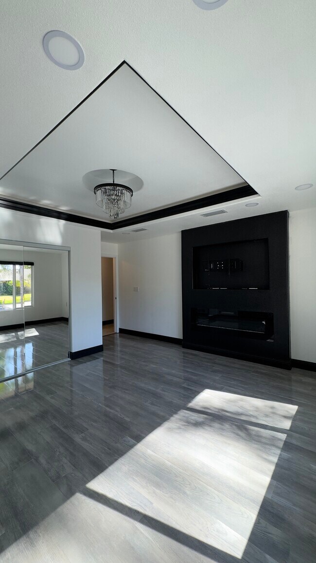 Foto del edificio - 6552 N Augusta St