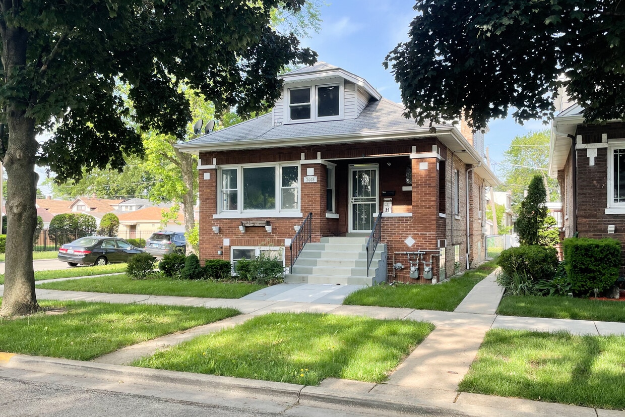 3448 Elmwood Ave Unit 2, Berwyn, IL 60402 Condo for Rent in Berwyn, IL