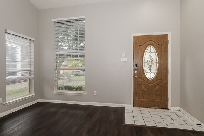 Foto del edificio - 19823 Indian Cherry Forest Ln