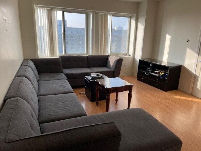 Foto del edificio - 1 Cityview Ln
