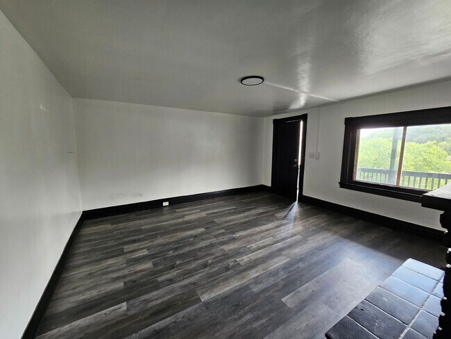 Foto del edificio - Newly Updated 2 bedroom 1 Bath House for r...