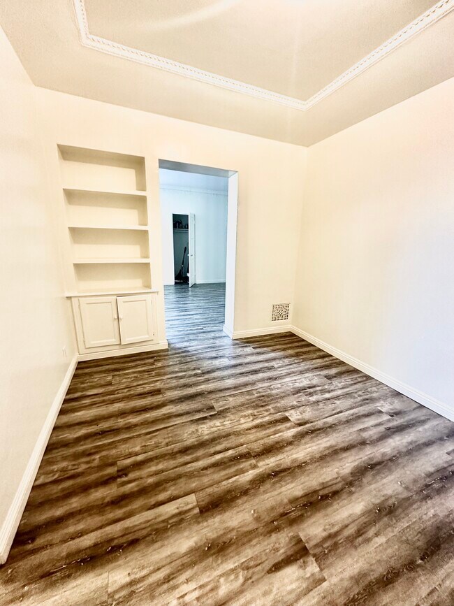 Foto del edificio - 5524 W 6th St