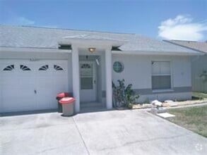 Building Photo - 6222 Emerson Dr