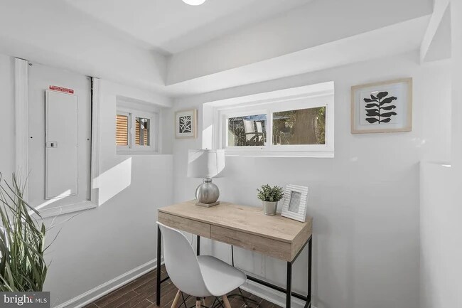 Foto del edificio - 739 Fairmont St NW