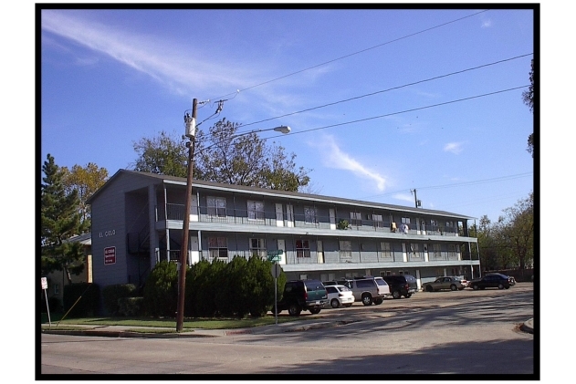 Primary Photo - El Cielo Apartments