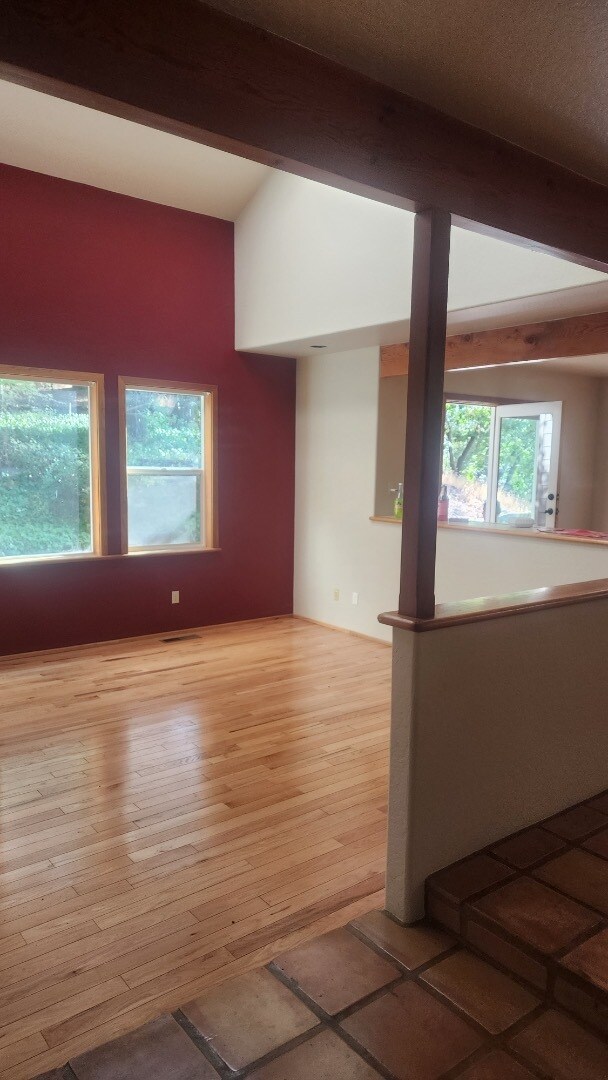 Foto del edificio - 10091 CA-49