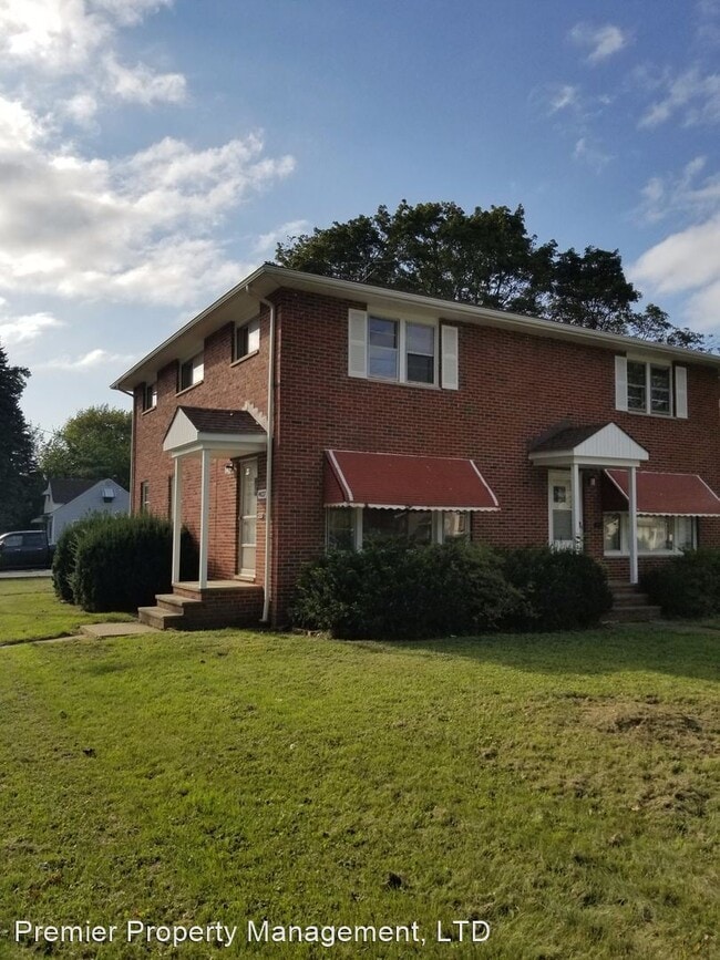 Building Photo - 3 br, 1.5 bath House - 1204 Green Road
