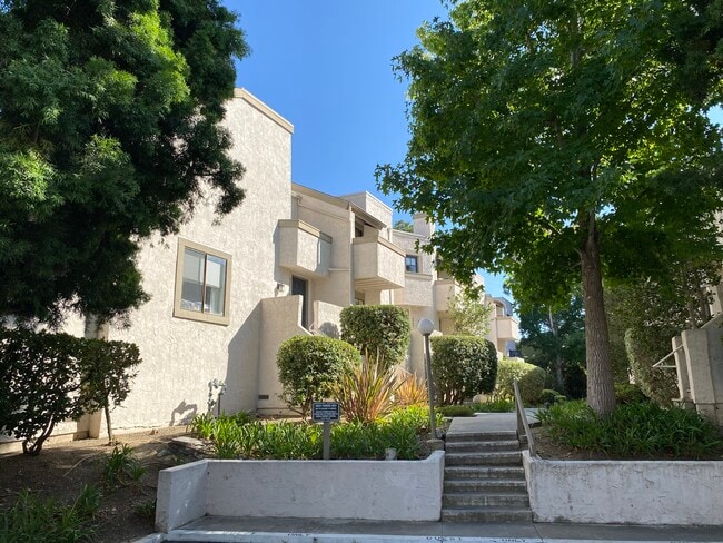 Building Photo - 8442 Via Sonoma