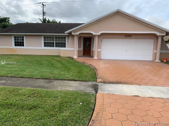 Primary Photo - 3580 SW 70th Ave