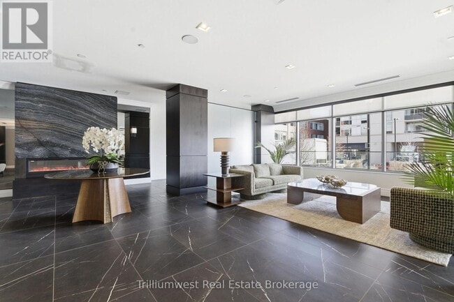 Building Photo - 155 Caroline St S