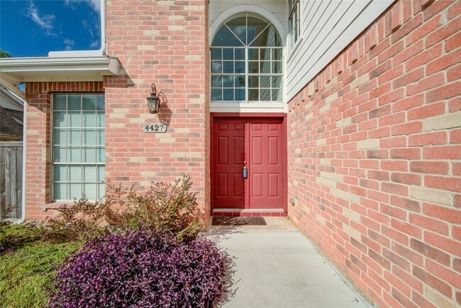 Building Photo - 4427 Waterfall Way