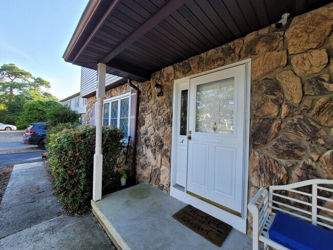 Building Photo - 27 Denville St