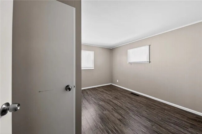 Foto del edificio - 4176 Mapleleaf Dr