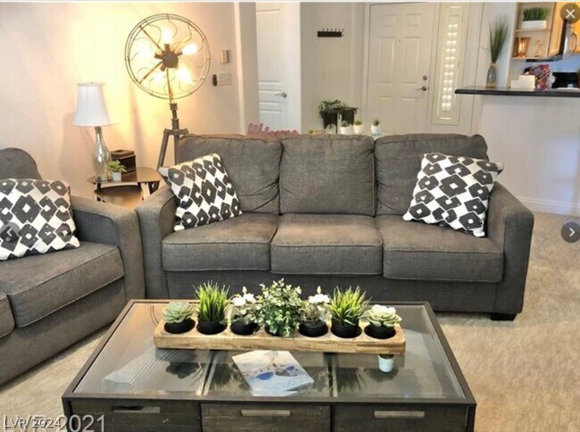 Foto del edificio - 1000 Duckhorn Ct