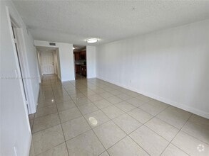 Building Photo - 6060 W 21st Ct