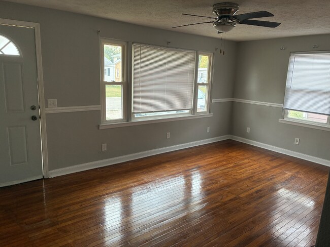 Foto del edificio - 25 St Cabrini Ct