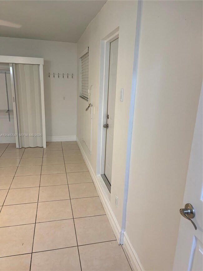 Foto del edificio - 13326 SW 61st Terrace