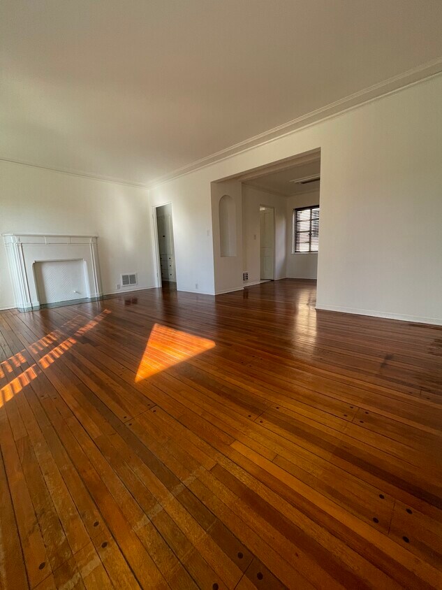 Living / Dining - 5205 W 9th St
