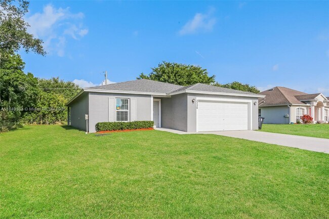 Foto del edificio - 2326 SW Freeman St