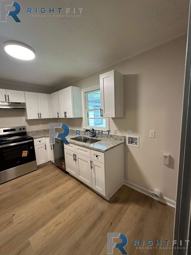 Building Photo - Newly Renovated Home in Columbus GA!