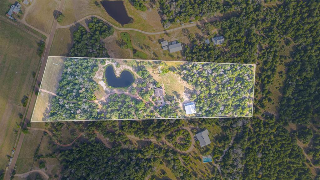 Foto principal - 3301 Round Top Rd