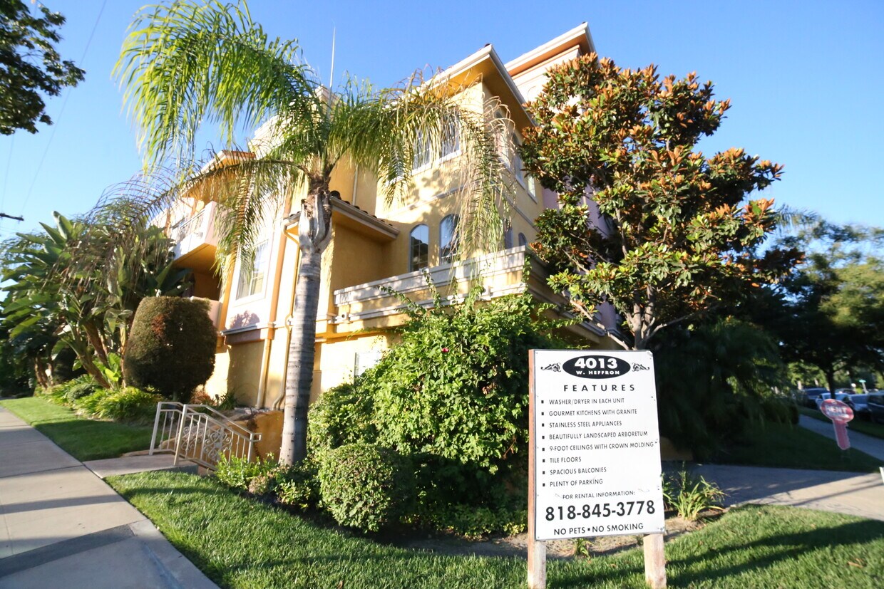 Primary Photo - 4013 W Heffron Dr