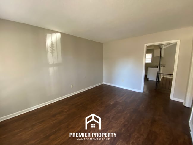 Building Photo - 4034 Windermere Rd