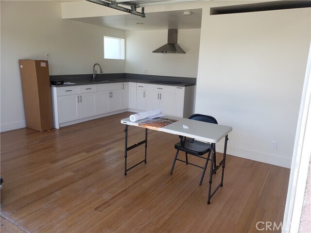 Foto del edificio - 15350 Gale Ave