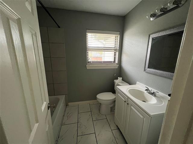 Building Photo - 812 Royce Dr